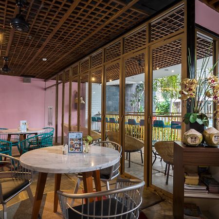 Liberta Seminyak Hotel Esterno foto
