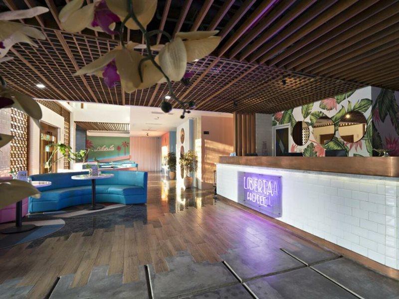 Liberta Seminyak Hotel Esterno foto