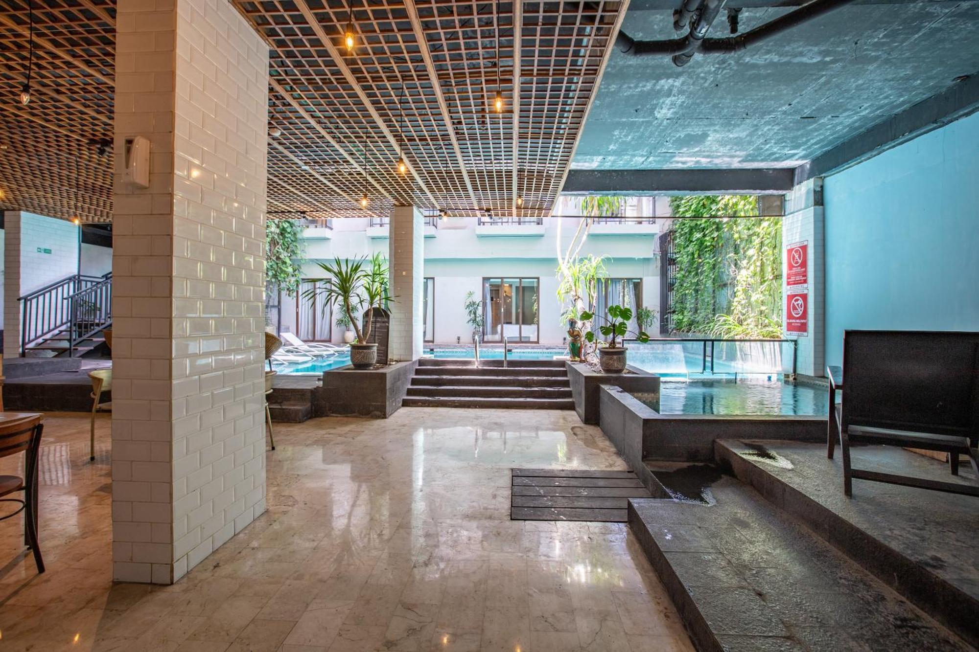 Liberta Seminyak Hotel Esterno foto